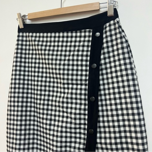 NWT BCBGeneration Gingham Checkered Pencil MIDI Skirt Ruffle Black White Size 2 - Picture 6 of 10